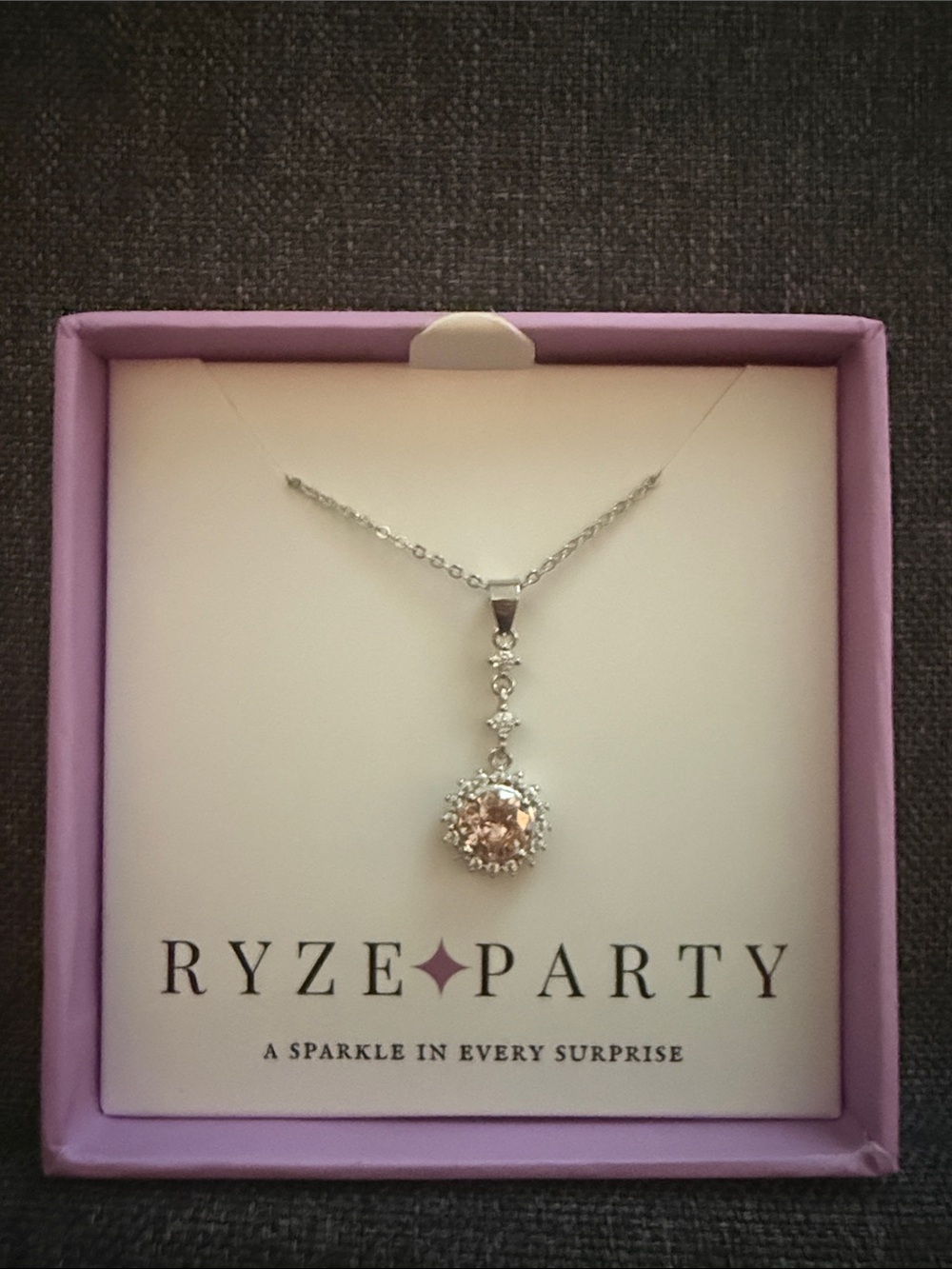 Ryze Party .925 sterling silver desert rose necklace